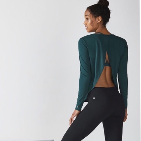 Fabletics Tops - Fabletics • Green Millie Open Back Long Sleeve Top